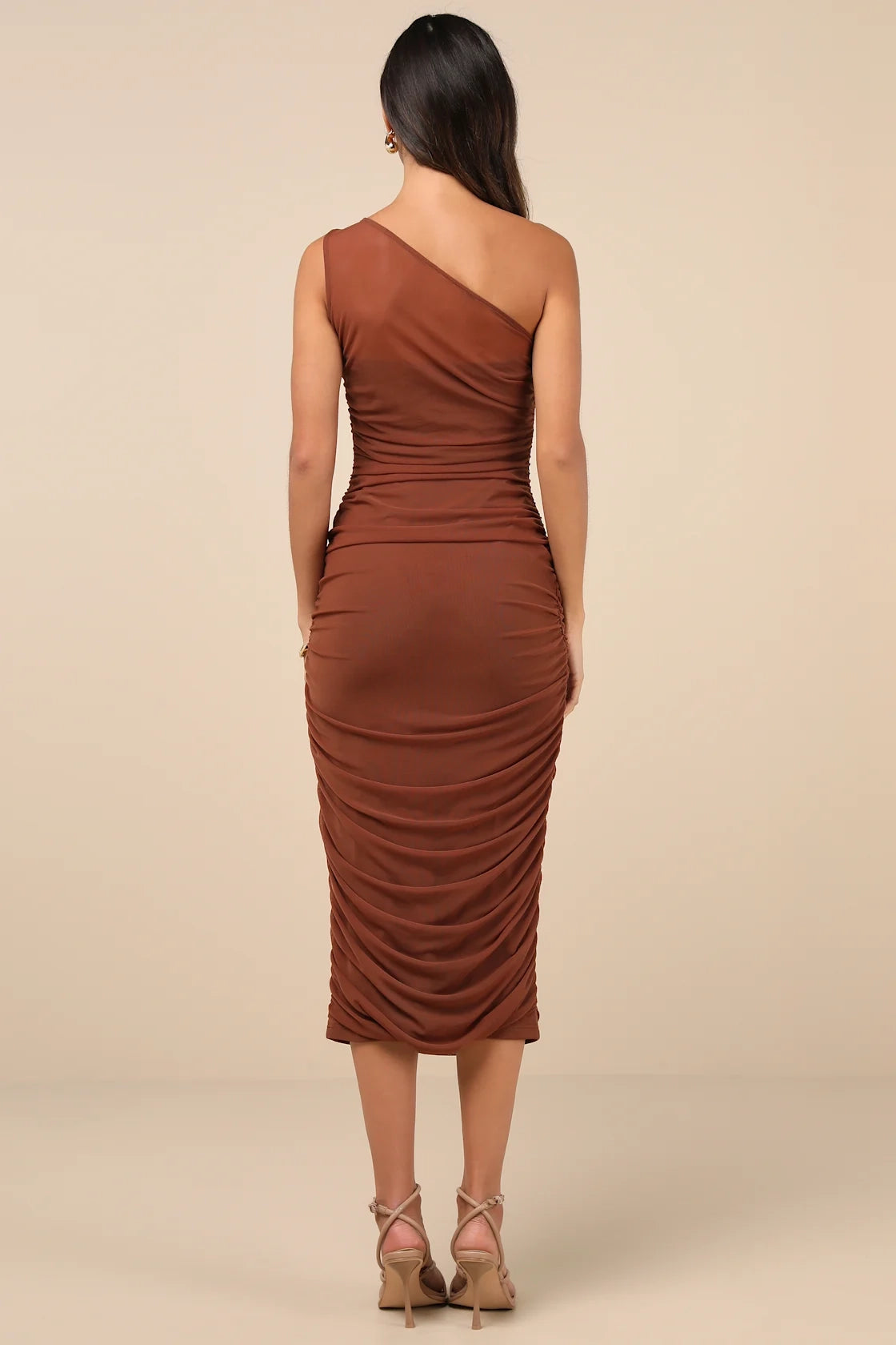 LANQI's exquisite and elegant single shoulder collar with mesh pleats, single shoulder mid length Homecoming Dresses